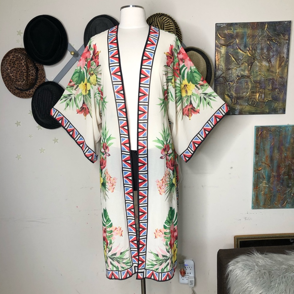 Flying Tomato Floral Kimono Cardigan - Multicolor